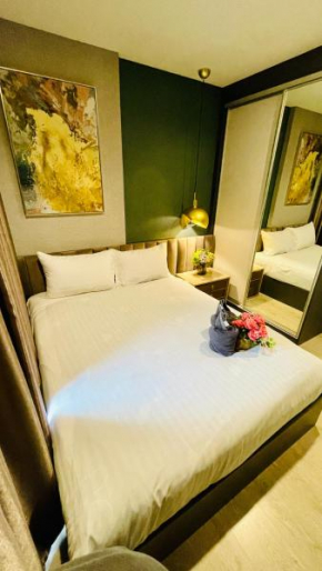 The base Central Pattaya 639 by Numam